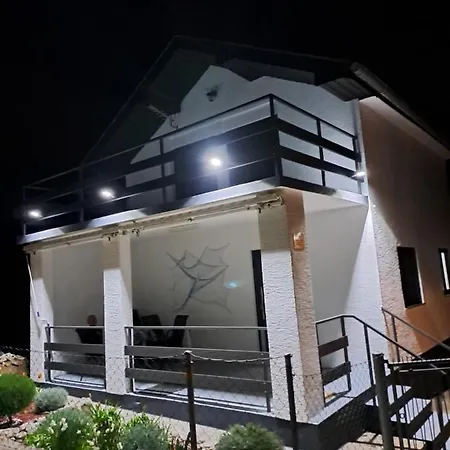 Holiday home Kuca Za Odmor Nives *